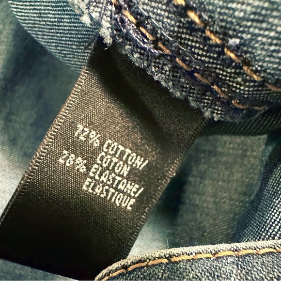 Lafayette 148 New York Dark Wash Classic Bootcut Jeans Size 6 Petite - Picture 5 of 16